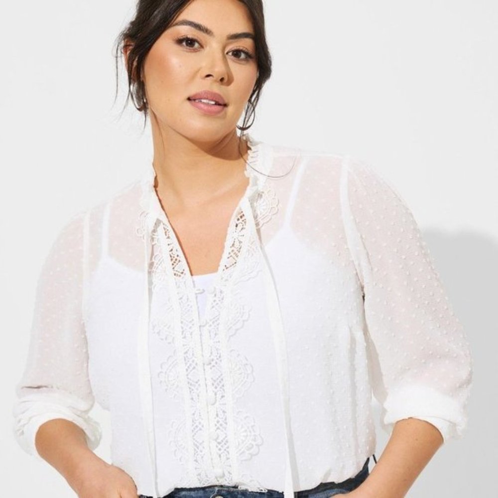 Torrid - Chiffon Clip Dot Ruffle Neck Tie Front Top in Cloud Dancer White